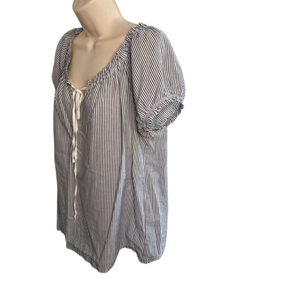 Womens Gap Peasant Blouse Gray White Strips Top Size M C - Picture 4 of 8